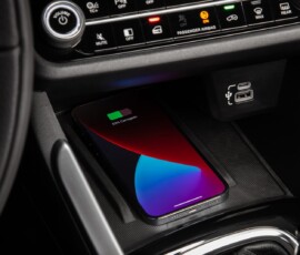 Fiat Fastback Smart Drive 2027 interior carregador sem fio para smartphones Fiat Fastback Smart Drive 2027 interior carregador sem fio para smartphones