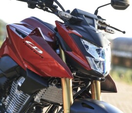 Honda CB 300 Twister 2027 detalhe farol e carenagem frontal Honda CB 300 Twister 2027 detalhe farol e carenagem frontal