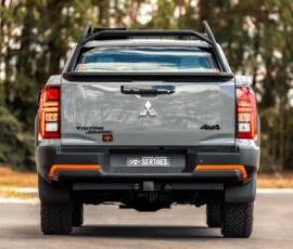Mitsubishi Triton Savana Sertões traseira Mitsubishi Triton Savana Sertões traseira
