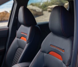Nissan Kicks Rock Creek interior bancos dianteiros Nissan Kicks Rock Creek interior bancos dianteiros