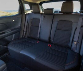 Nissan Kicks Rock Creek interior bancos traseiros Nissan Kicks Rock Creek interior bancos traseiros