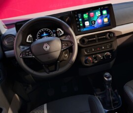 Renault Kwid 2027 interior foto vertical Renault Kwid 2027 interior foto vertical