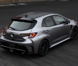 Toyota GR Corolla 2026 2027 traseira Toyota GR Corolla 2026 2027 traseira