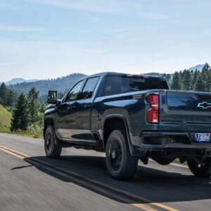 Chevrolet Silverado HD Heavy Duty 2027 traseiro Chevrolet Silverado HD Heavy Duty 2027 traseiro