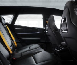 Polestar 4 SUV banco traseiro Polestar 4 SUV banco traseiro