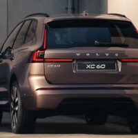 Volvo XC60 2027 traseira rear view Volvo XC60 2027 traseira rear view
