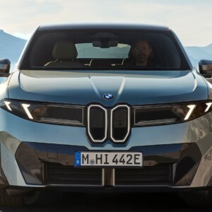 BMW iX4 dianteira BMW iX4 dianteira