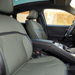 BMW iX4 interior bancos dianteiros BMW iX4 interior bancos dianteiros