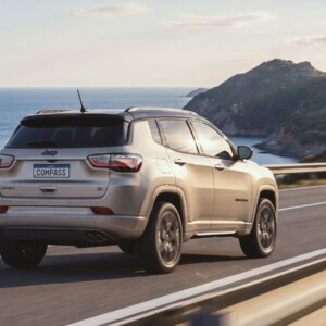 Compass Serie S 2027 traseira Compass Serie S 2027 traseira