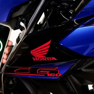 Honda CG 160 Titan 2027 detalhe novo grafismo tanque Honda CG 160 Titan 2027 detalhe novo grafismo tanque