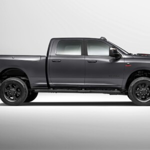 RAM 2500 Night Edition vista lateral RAM 2500 Night Edition vista lateral