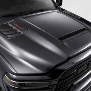 RAM 2500 Laramie Night Edition capô RAM 2500 Laramie Night Edition capô