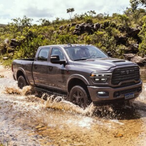 RAM 2500 Laramie Night Edition RAM 2500 Laramie Night Edition